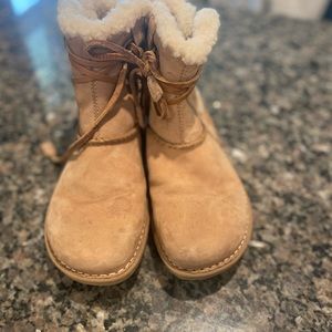 Womens ugg size 8